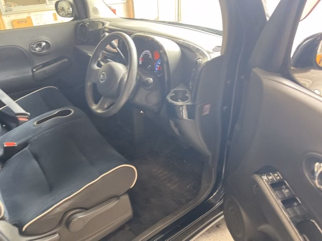 NISSAN CUBE