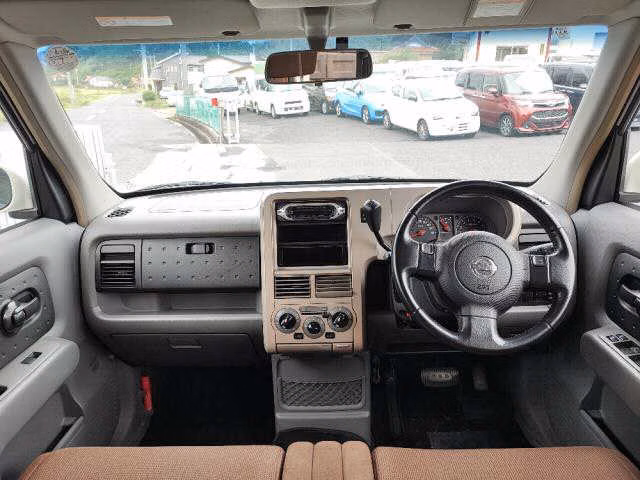 NISSAN CUBE