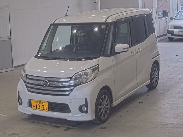 Nissan DAYZ Roox