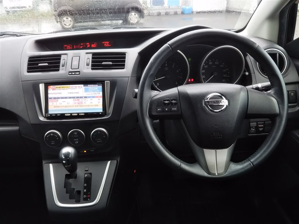 NISSAN LAFESTA