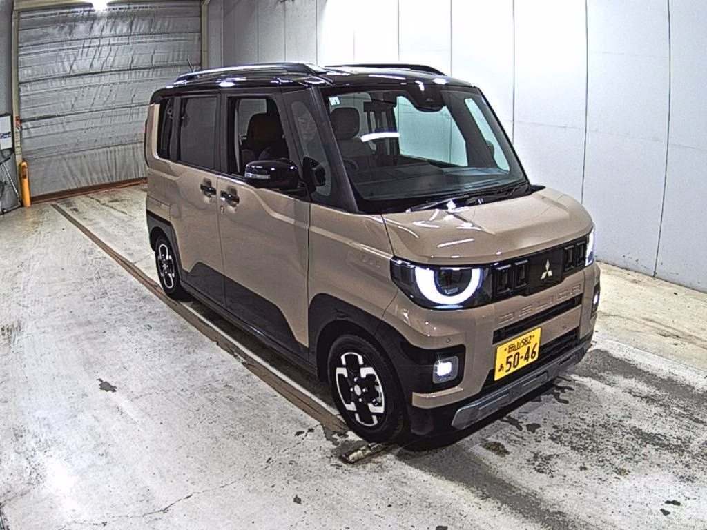 MITSUBISHI DELICA MINI