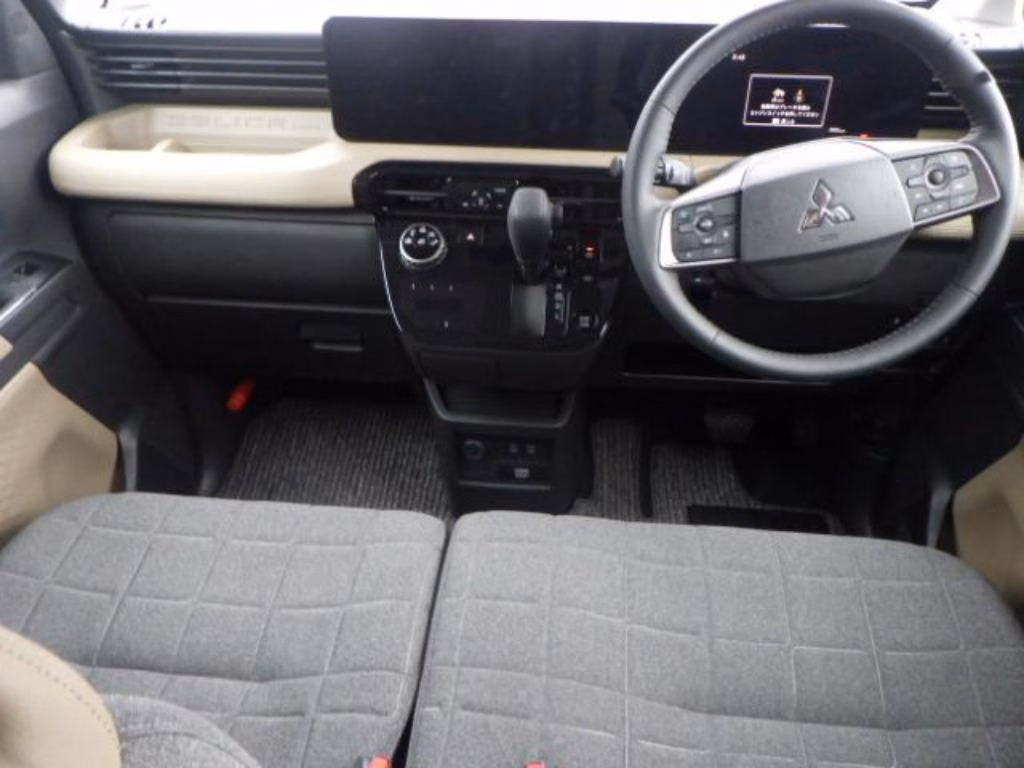 MITSUBISHI DELICA MINI