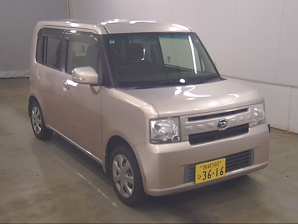 DAIHATSU MOVE CONTE