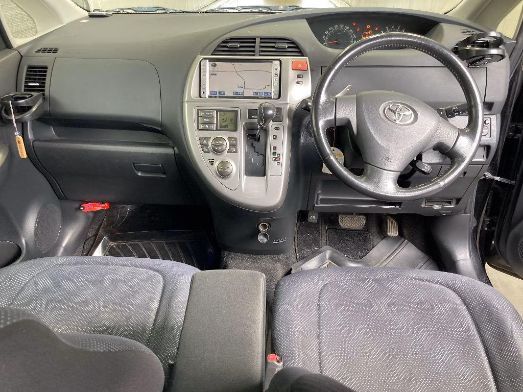 TOYOTA RACTIS