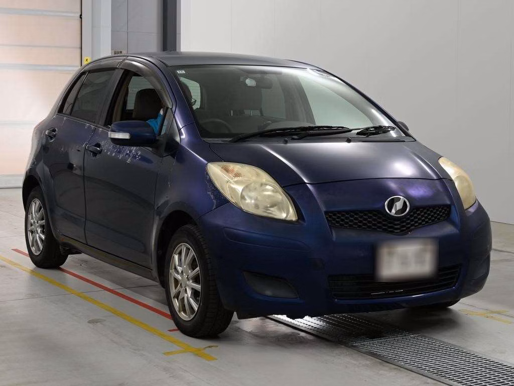 TOYOTA VITZ