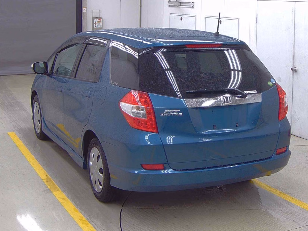 HONDA FIT SHUTTLE