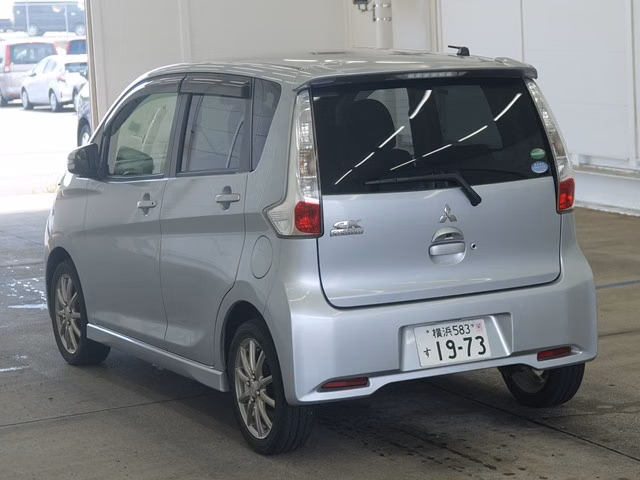MITSUBISHI EK CUSTOM