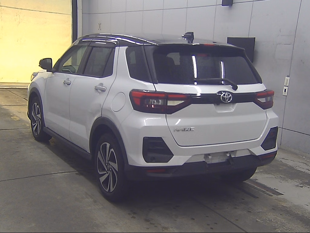 TOYOTA RAIZE