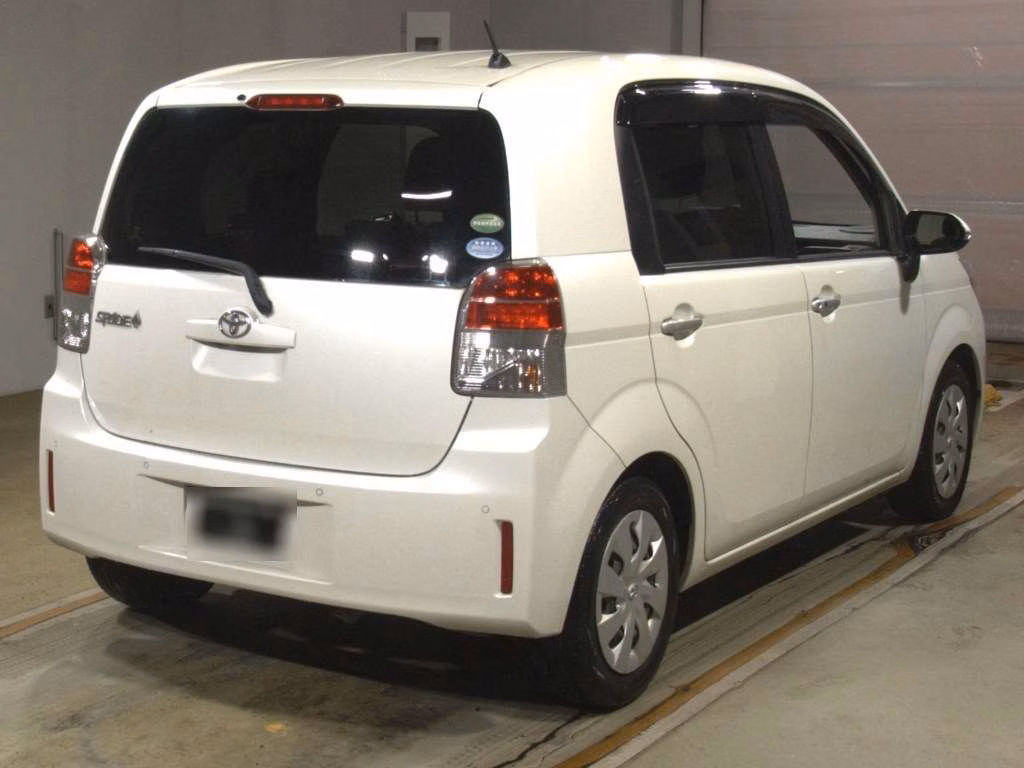 TOYOTA SPADE