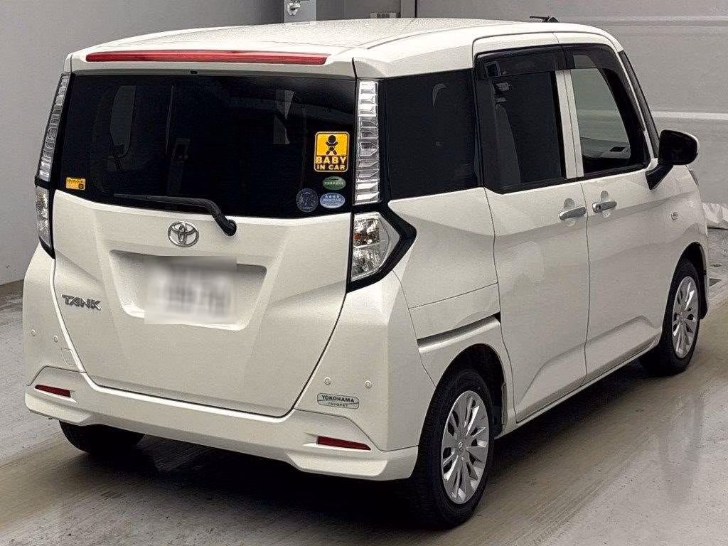 TOYOTA TANK