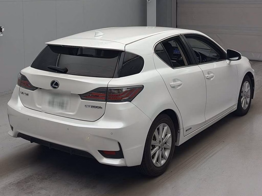 Lexus CT200h