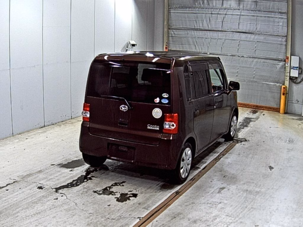 DAIHATSU MOVE CONTE