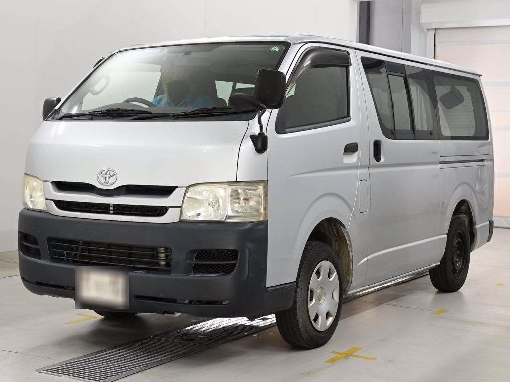 TOYOTA REGIUS ACE