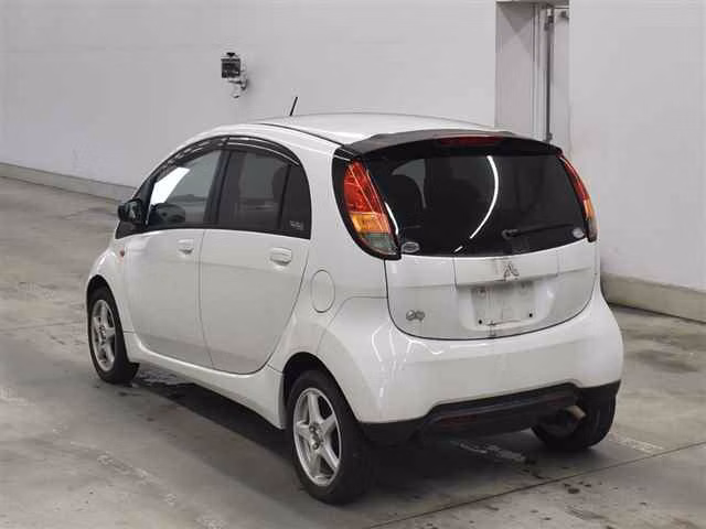 MITSUBISHI I