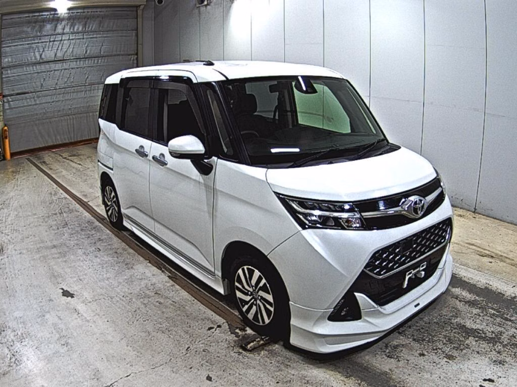 TOYOTA TANK