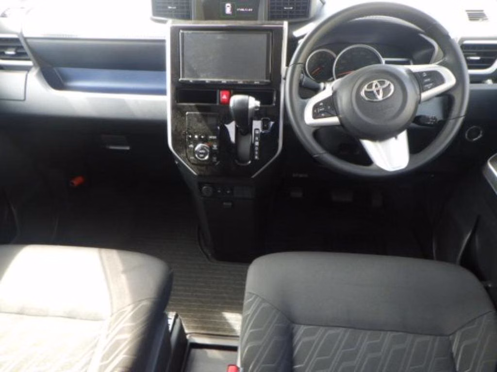 TOYOTA TANK