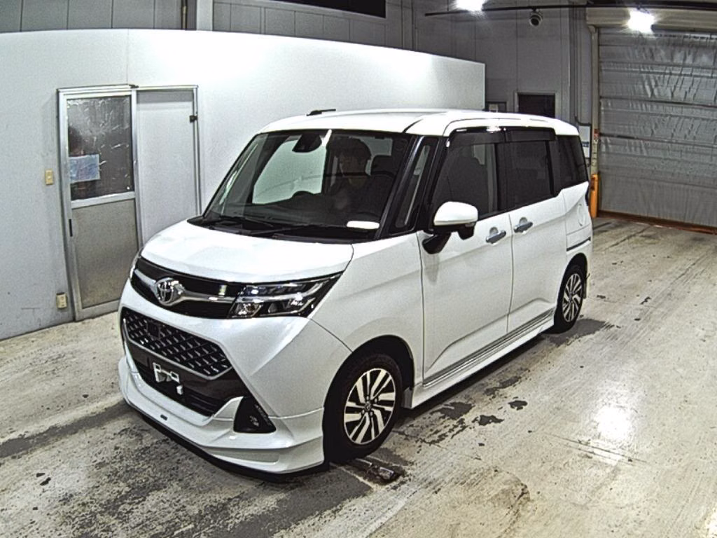 TOYOTA TANK