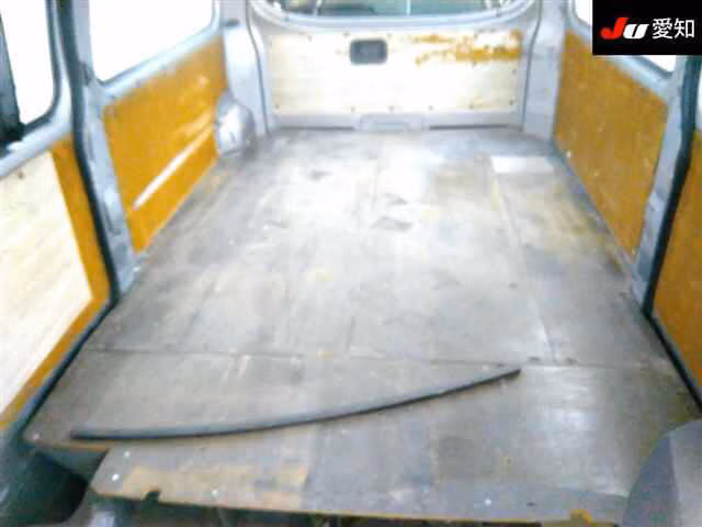 NISSAN CARAVAN