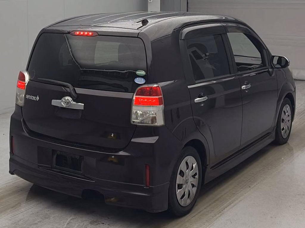 TOYOTA SPADE