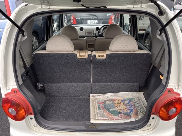 DAIHATSU MOVE LATTE