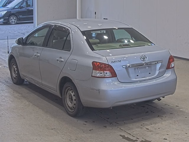 TOYOTA BELTA