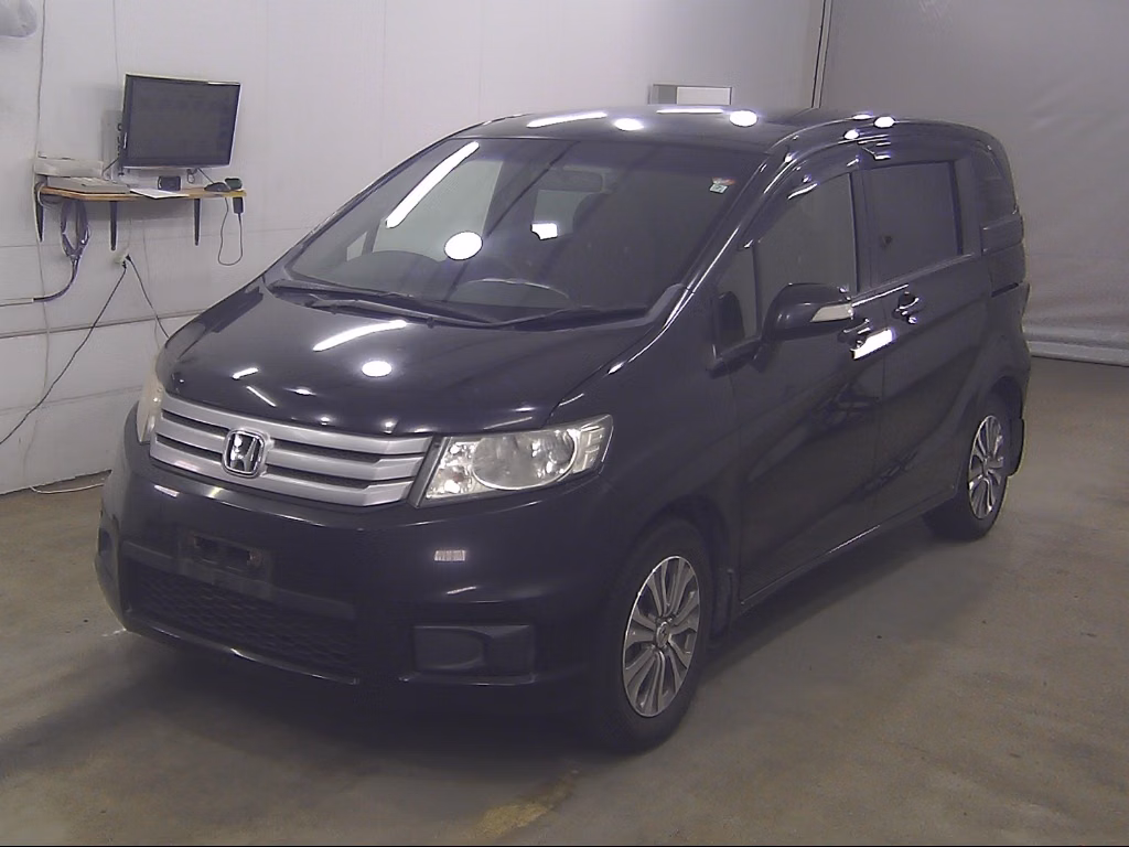 HONDA FREED SPIKE
