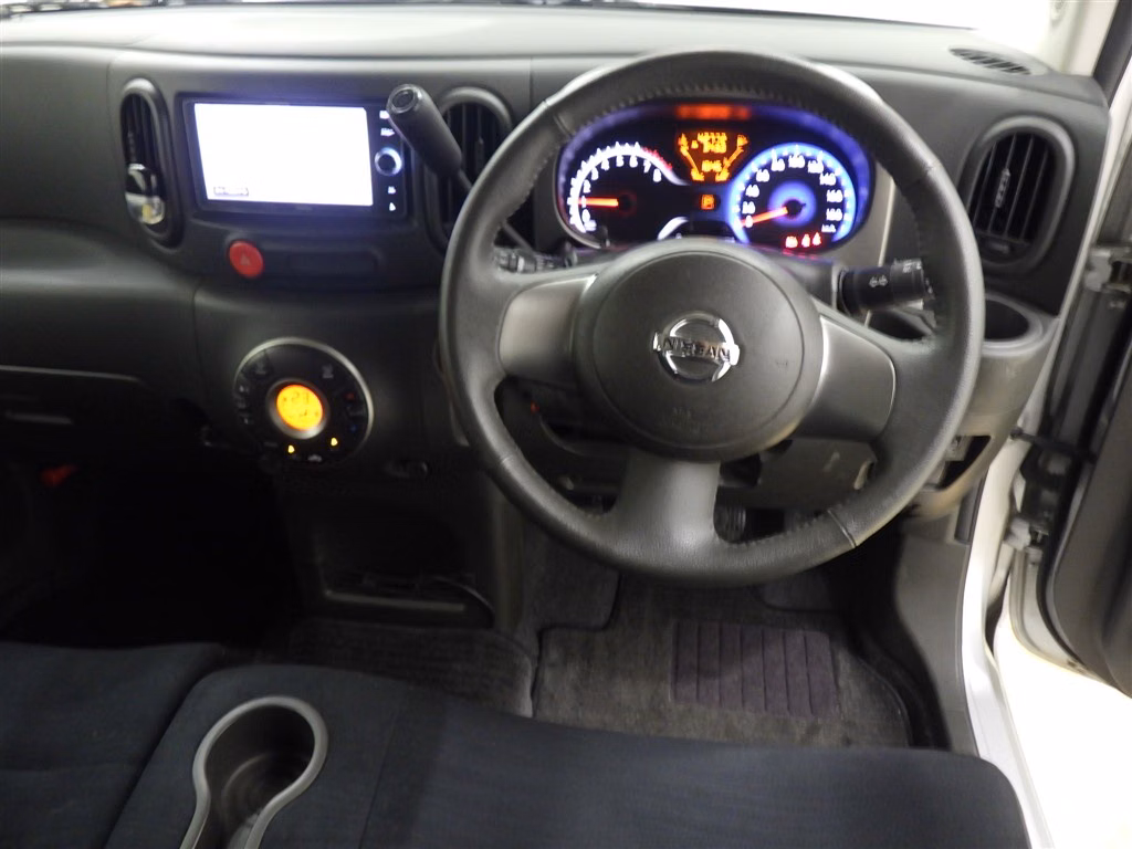 NISSAN CUBE