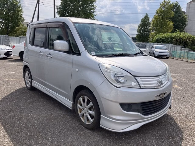 Mitsubishi Delica D:2