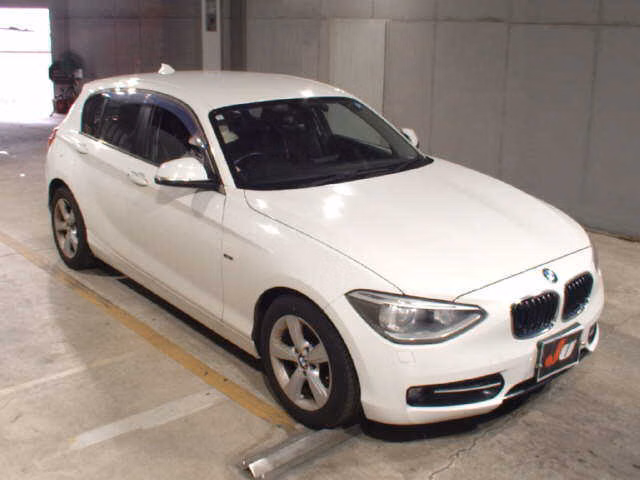 BMW 1-SERIES