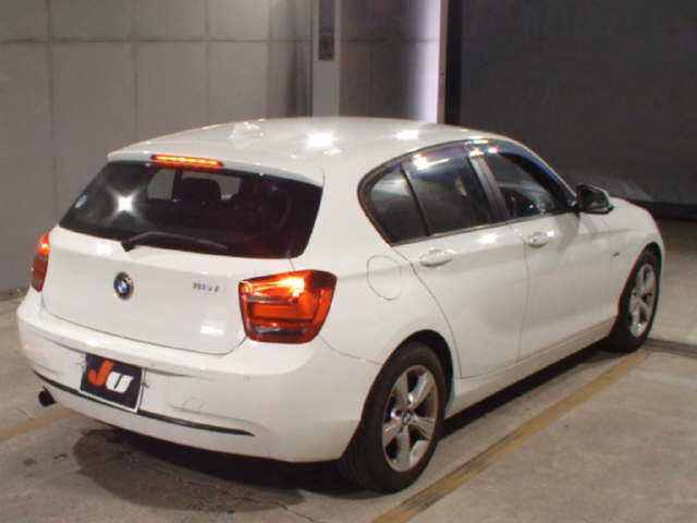 BMW 1-SERIES