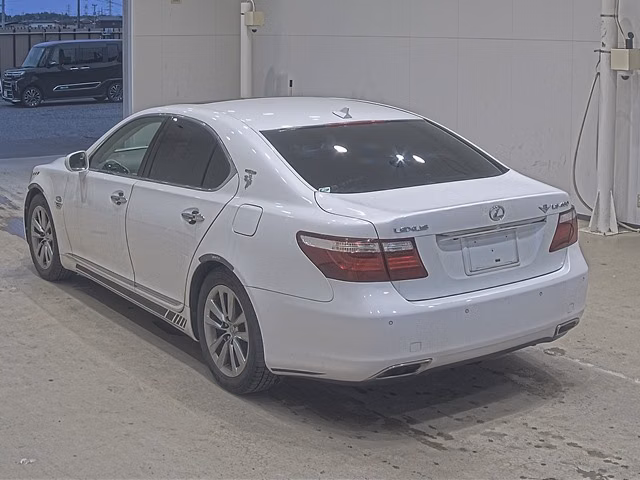 LEXUS LS460