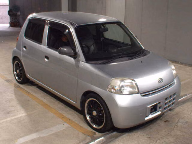 DAIHATSU ESSE