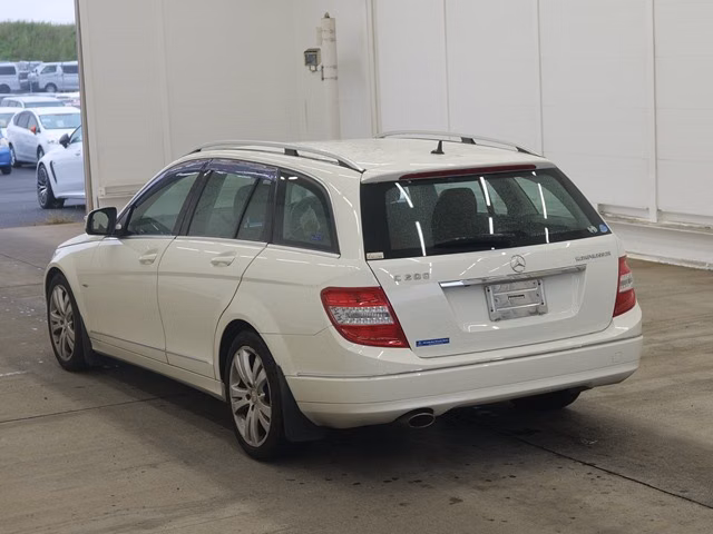 MERCEDES-BENZ C-CLASS