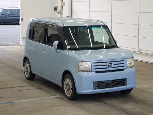 DAIHATSU MOVE CONTE