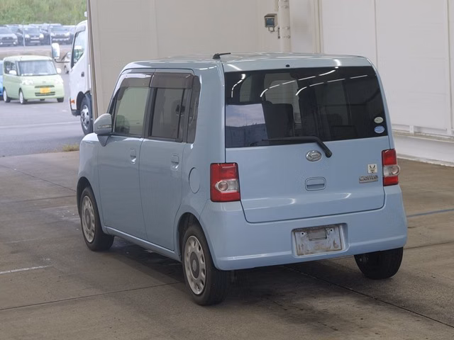 DAIHATSU MOVE CONTE