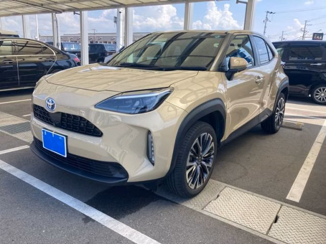 TOYOTA YARIS CROSS