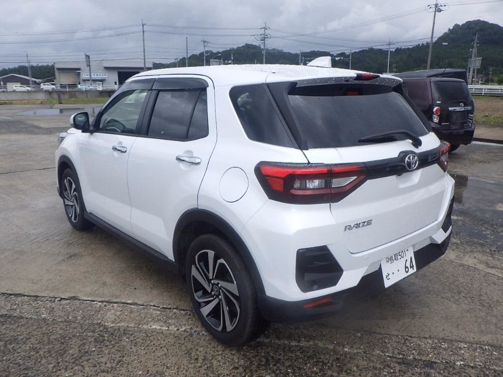 TOYOTA RAIZE