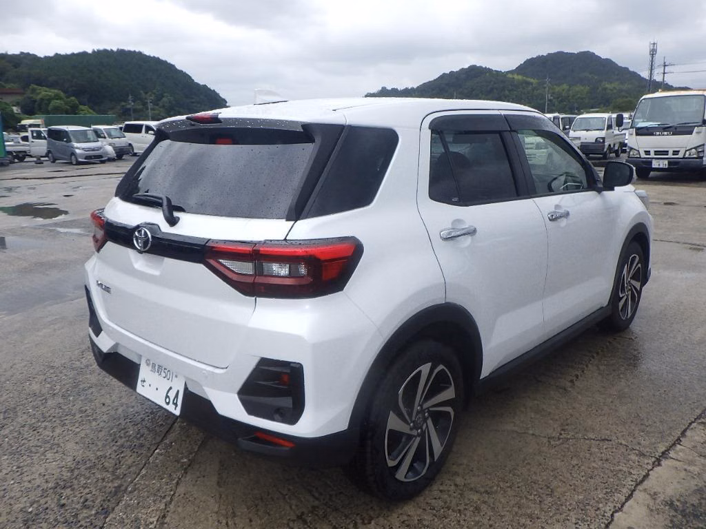 TOYOTA RAIZE