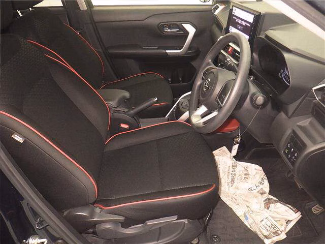 DAIHATSU ROCKY