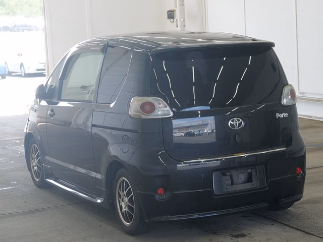 TOYOTA PORTE