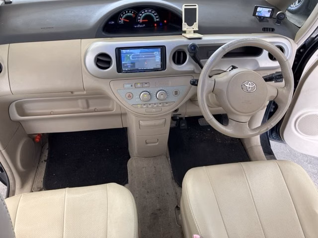 TOYOTA PORTE