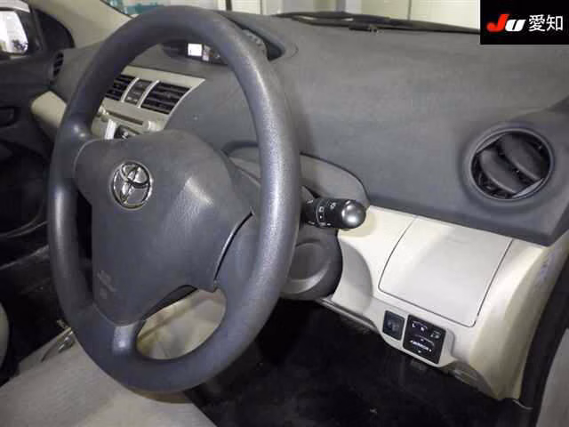 TOYOTA BELTA