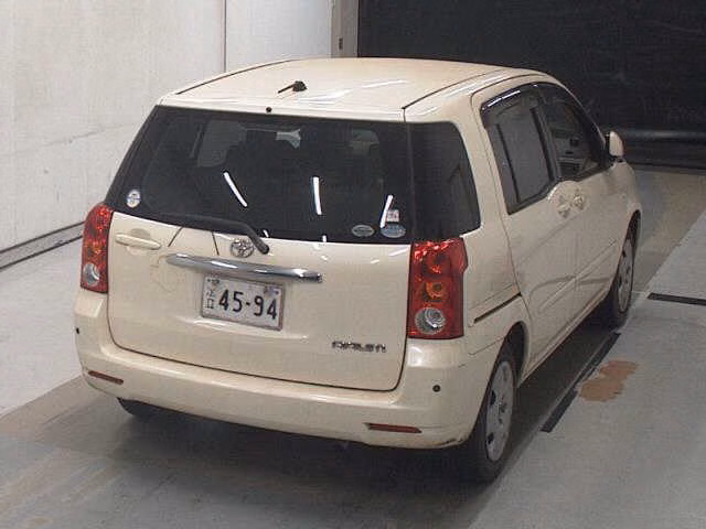 TOYOTA RAUM