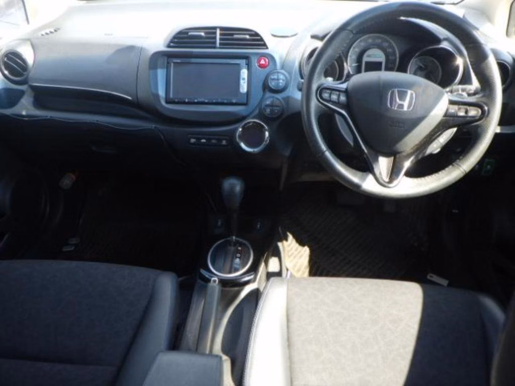 HONDA FIT SHUTTLE