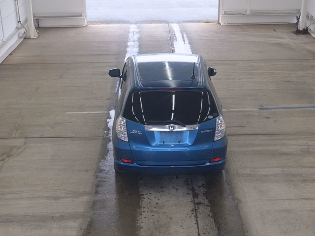HONDA FIT SHUTTLE