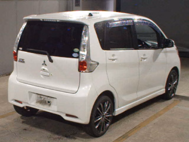 MITSUBISHI EK CUSTOM