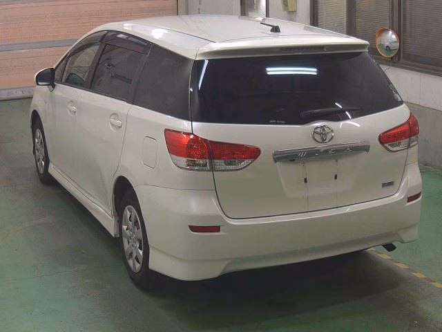 TOYOTA WISH