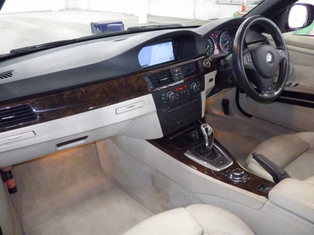 BMW 3-SERIES