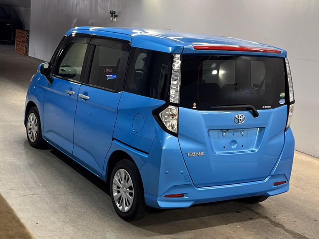 TOYOTA TANK