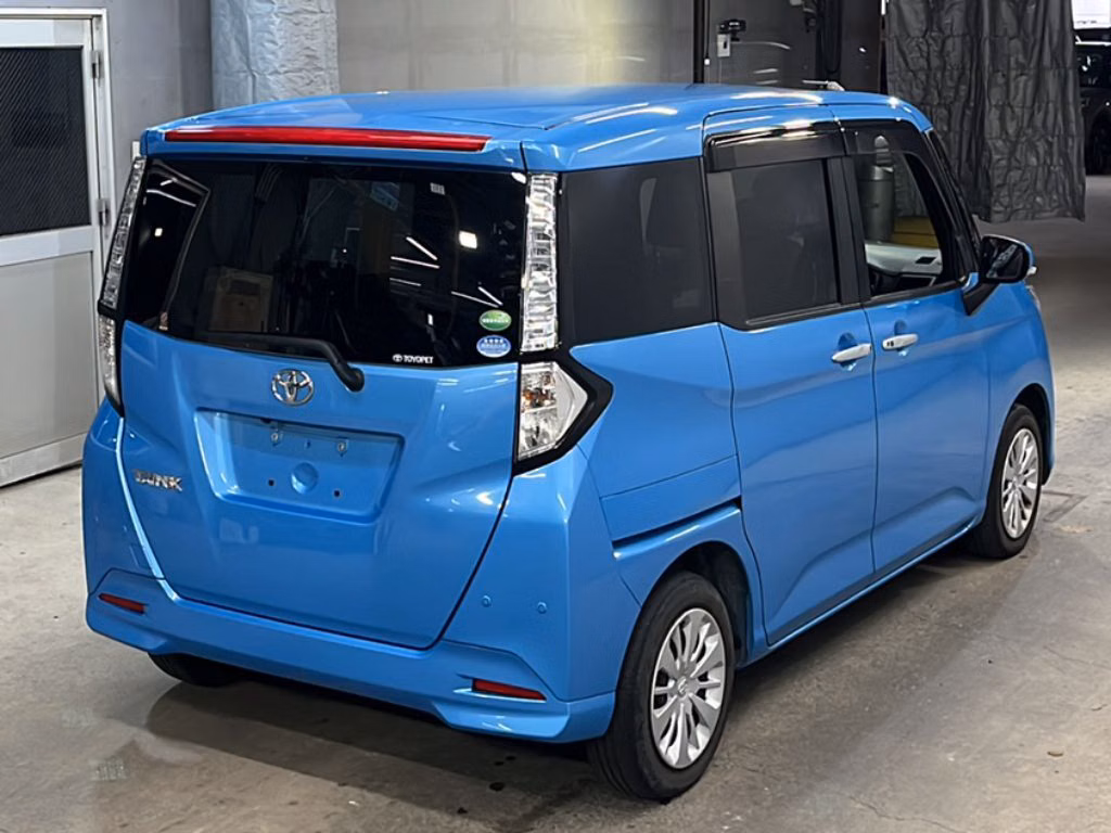 TOYOTA TANK
